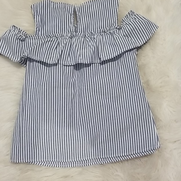 EYESHADOW GIRLS cold shoulder top - Picture 2 of 5